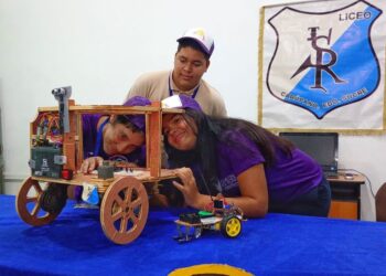 Equipo de Bermúdez en Olimpiada Robótica logró visualizar proyecto que resuelve necesidades reales (+Fotos)