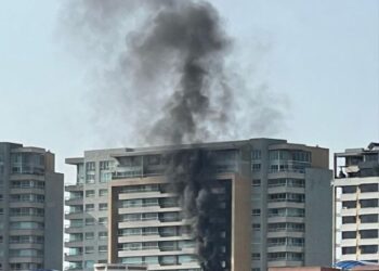 Alcalde Ferreira aseguró que fue controlado incendio en conjunto residencial de Lechería (+Video)