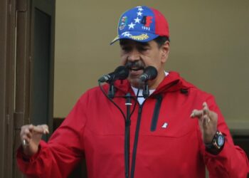Maduro espera que un juez estadounidense ordene el regreso de niña separada de su madre