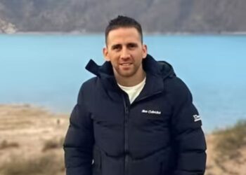 Pareja e hijo de gendarme argentino preso en Venezuela dejan ese país rumbo a Buenos Aires