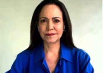 Machado considera "inteligente" que Trump dé licencia limitada a petroleras en Venezuela