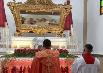 Catedral de Barcelona comenzó su programación religiosa en honor a San Celestino