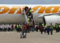 Un avión procedente de Estados Unidos aterriza en Venezuela con 203 repatriados