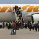Un avión procedente de Estados Unidos aterriza en Venezuela con 203 repatriados
