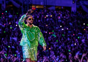 Puerto Rico distribuirá entradas para conciertos de Bad Bunny a funcionarios y estudiantes