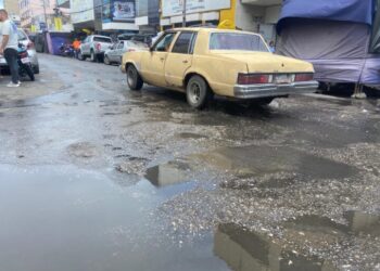 Conductores de Cumaná denuncian que las calles del centro están deterioradas