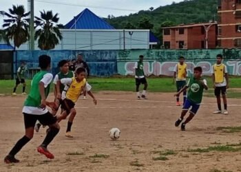 Asociación de Fútbol de Sucre realizó tryout en Carúpano