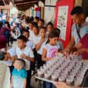 Cuarta edición del “Chocolatazo Solidario” llevó alegría a 200 niños de la escuela Nancy Mundarain