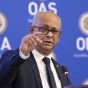 Nuevo secretario de la OEA pide diálogo con Venezuela: "No voy a discutir si es una dictadura o no"
