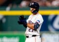 José Altuve alcanzó la cifra redonda de 2 mil 300 imparables en Las Mayores