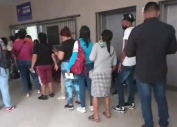 Denuncian colapso de la sala de rayos x del hospital Razetti
