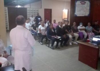 En el hospital de Cantaura dictaron taller sobre manejo del edema agudo de pulmón