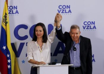 Oposición mayoritaria de Venezuela afirma que "urge una verdadera unión cívico-militar"