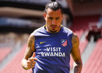Atlético de Madrid entrena sin Giménez a 48 horas del partido contra Botafogo