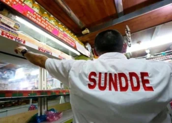 Venezuela despliega fiscales para verificar el uso del dólar oficial en los comercios