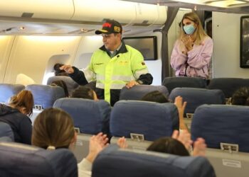 Retornan a Venezuela 203 migrantes tras ser deportados por Estados Unidos