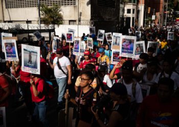 Chavistas celebran el retorno de migrantes y exigen la devolución de niños aún en EE.UU.