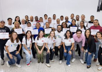 Red de Entrenadores Comunitarios de Coca-Cola FEMSA Venezuela certifica su XVI cohorte de instructores deportivos