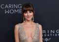 Dakota Johnson recibió el Premio del Presidente del festival de Karlovy Vary