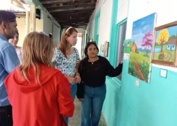 Niños de la Escuela Tito Salas realizaron su cierre de año escolar con una muestra colectiva