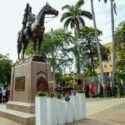 Autoridades estadales conmemoraron el natalicio de Simón Bolívar en Barcelona