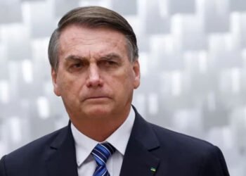 Corte Suprema impone a Bolsonaro la tobillera electrónica y le prohíbe usar redes sociales
