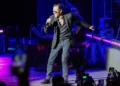 Marc Anthony pone al público de Marbella en pie porque "la salsa se goza y se baila"