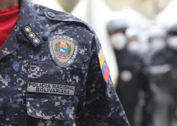 Tres funcionarios de la PNB fueron detenidos por supuesto abuso sexual contra una compañera de trabajo
