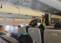 Más de 300 migrantes venezolanos retornaron al país en un vuelo procedente de México