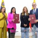 Venezuela y Colombia firman memorando para crear la primera zona económica binacional
