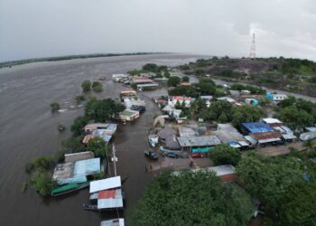 Trasladan a unas 170 familias a refugios debido a las lluvias en Amazonas
