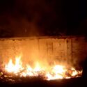 Voz Comunitaria | Vecinos de Los Roques de Cumaná denuncian quema descontrolada de basura