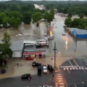 Se elevan a 43 las víctimas mortales por las inundaciones en Texas, entre ellas 15 niños