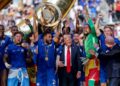 Donald Trump entrega al Chelsea el trofeo del Mundial de Clubes
