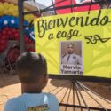 Familias de migrantes repatriados de El Salvador esperaban con ansias abrazo de reencuentro (+Fotos)