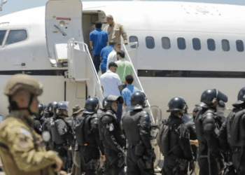 Cabello afirmó que solo 20 de los 252 venezolanos liberados de cárcel salvadoreña tienen delitos