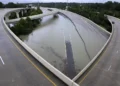 La crecida del río Guadalupe en Texas deja 25 muertos y al menos 23 niñas desaparecidas