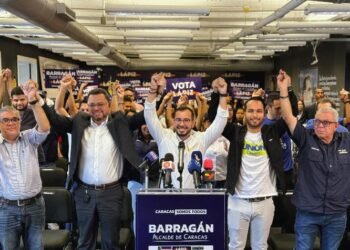 Candidato opositor promete convertir a Caracas en la "ciudad educadora de América Latina"