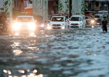 Alerta en el norte de Pakistán por lluvias torrenciales que dejan más de 220 muertos
