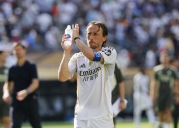 Luka Modrić y Lucas Vázquez se despiden del Real Madrid con una dolorosa derrota ante PSG