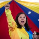 Autoridades de Venezuela conmemoran el 242 aniversario del nacimiento de Simón Bolívar