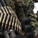 Tres militares mueren y ocho más resultan heridos en un ataque con drones en Colombia