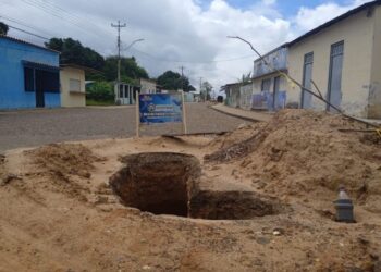 Voz Comunitaria| En Santa Ana piden que culminen obras y eliminen botes de aguas servidas (+Fotos)