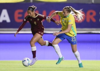 Brasil gana a una complicada Venezuela con goles de Amanda Gutierres y Duda Sampaio