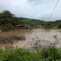 Alerta en el municipio Peña de Yaracuy por las lluvias: una carretera se desplomó y evacuaron a decenas de familias por anegaciones