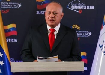 Cabello reiteró que Venezuela mantiene alerta de viaje hacia Estados Unidos