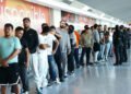 Llegó a Venezuela un avión con 319 connacionales deportados desde Estados Unidos