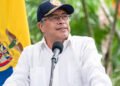 Petro dice que pidió militarizar la frontera del lado venezolano para enfrentar "la mafia"
