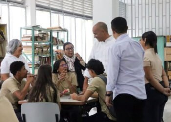 Ministerio de Educación anunció despliegue para buscar jóvenes que están fuera del sistema escolar
