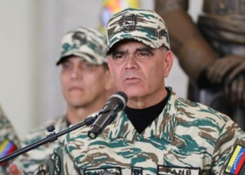 Padrino López anunció incremento de los lugares de alistamiento de milicianos ante "agresión" de EEUU